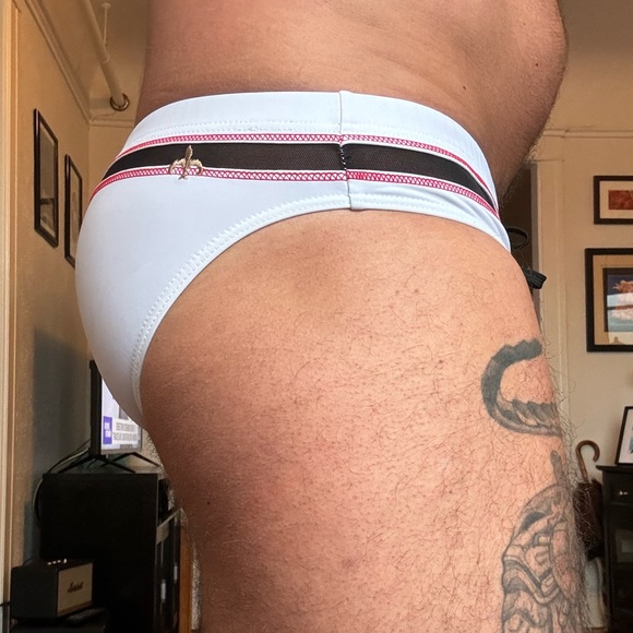 Marcuse Falcon Swimsuit - Picture 7 of 9